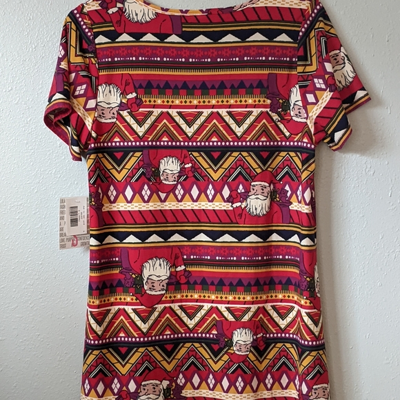 New Christmas Classic T S (6-8) - Picture 4 of 6